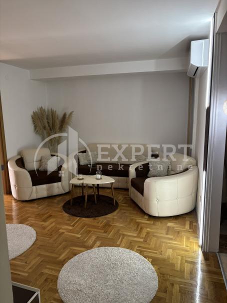 Izdaje se stan pored hotela NEW CITY