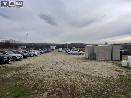 ODLIČAN TAMPONIRAN PLAC U INDUSTRIJSKOJ ZONI