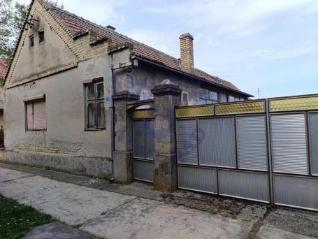 Kuća u Ravnom Selu