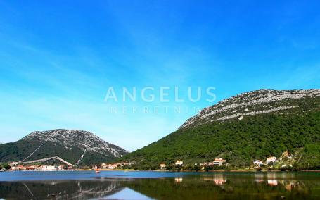 Pelješac, Ston – građevinsko zemljište na osami – posebna lokacija