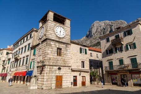 Office space for rent in Kotor, 55m2 in an ideal location near the Clock Tower