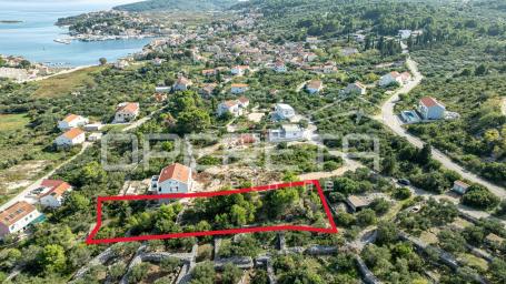Idealno zemljište za gradnju na Korčuli – 1.446 m2 u Lumbardi