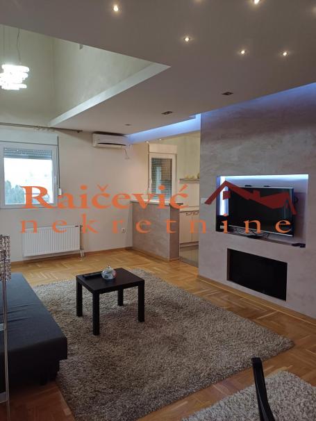 ZEMUN GORNJI GRAD 84m2 , 2T ,304500e
