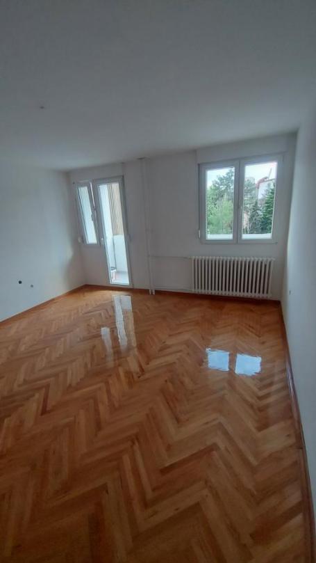 Renoviran polunamešten stan kod Gradske bolnice