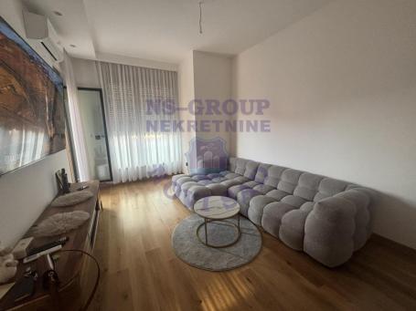 Dvosoban stan na Bulevaru Cara Dušana, 40m2