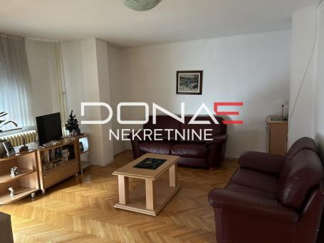 Komforan trosoban stan na Paliluli – 78m², lift, CG!