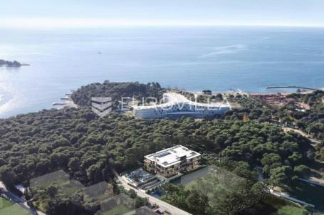 Rovinj, luksuzni stan s terasom na ekskluzivnoj lokaciji 150 m od mora i plaža