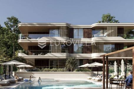Rovinj, luksuzni stan s terasom na ekskluzivnoj lokaciji 150 m od mora i plaža