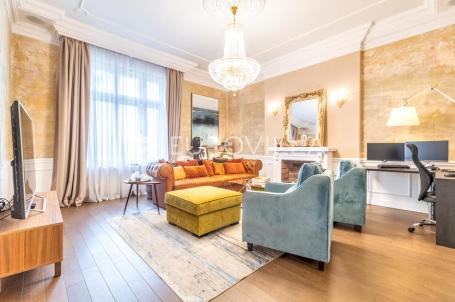 Zagreb, Centar, Mihanovićeva, uređen dvosoban stan 89 m²