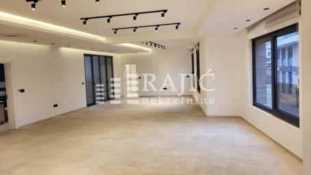 Vračar(Gradić Pejton)Čuburska,142m2,5,0-luks, renoviran #4483