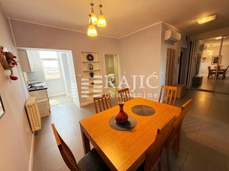 Centar(Studentski trg)Vase Čarapića,70m2,2.5 #4532