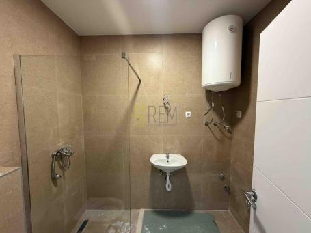 Izdavanje- jednosoban stan 45m2, Tolosi