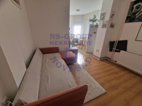 Jednoiposoban stan,35m2!