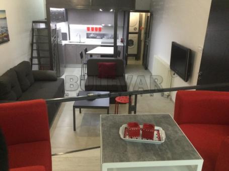 Izdaje se nameštena garsonjera sa galerijom, Koste Stamenkovića, 36m2 + galerija