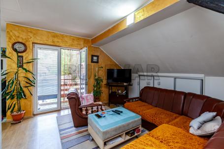 Četvorosoban stan u kući 88m2