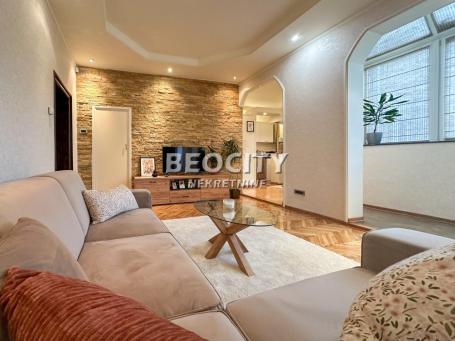 Vračar, Hram Svetog Save, , 3.0, 80m2, 1100EUR