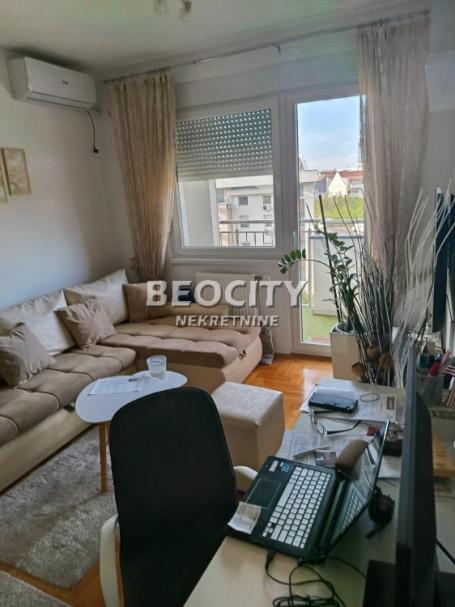 Novi Sad, Bulevar patrijarha Pavla, Bulevar Patrijarha Pavla, 1.5, 36m2, 129000EUR