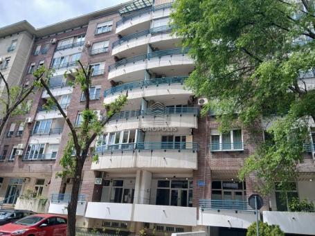 Arena – Odmah useljiv lokal sa izlogom i magacinskim prostorom ID#9434