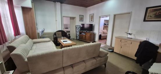 VOZDOVAC BANJICA 92m2 , T ,350000e