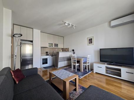 Jednosoban namješten stan, 44m2, Ljubović, Podgorica