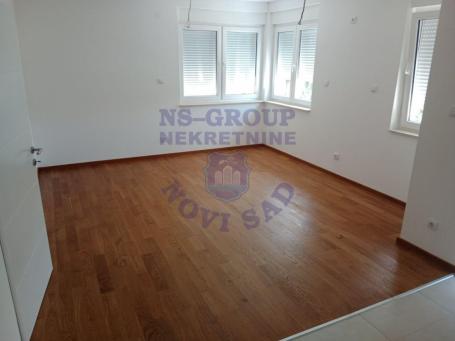 Dvosoban stan na Bulevaru Patrijarha Pavla, 50m2