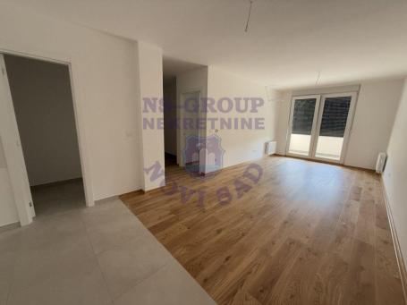 78m2 Trosoban stan u novogradnji