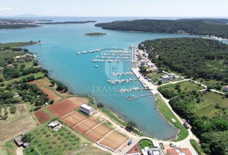 Građevinsko zemljište s pogledom na more – investicijska prilika u Pomeru