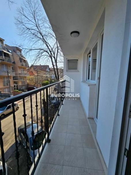 Renoviran, uknjižen, odmah useljiv, adaptibilan u 2.5 ID#9273