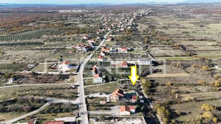 Poličnik – Građevinsko zemljište 728m²