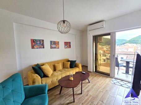 Izdavanje, Stan, 38m2 , Budva