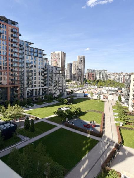 Odlična investicija - Beograd na vodi, namešten pod zakupom