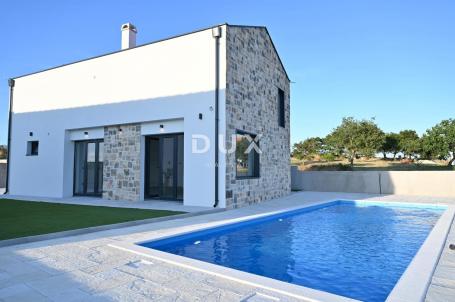 ZADAR, VISOČANE - Meditreranska, elegantna kuća s bazenom u mirnom okruženju
