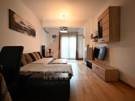 Izdavanje, Jednosoban stan, Podgorica, 1 maj, 49m2