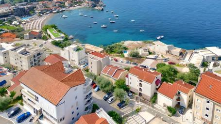 Studio apartment with parking space near the sea, Przno