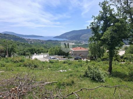 Herceg Novi – Mojdež, urbanizovano zemljište površine 1482m2 sa pogledom na more. 