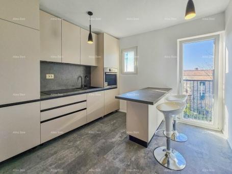 Apartment Istria, Buje, 56 m² apartment in the center, 2 bedrooms, renovated.