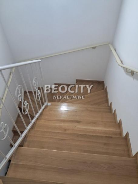 Novi Sad, Nova Detelinara, Veselina Masleše, 5.0, 98m2, 275000EUR Ugao Veselina Maslese i Branka Baj