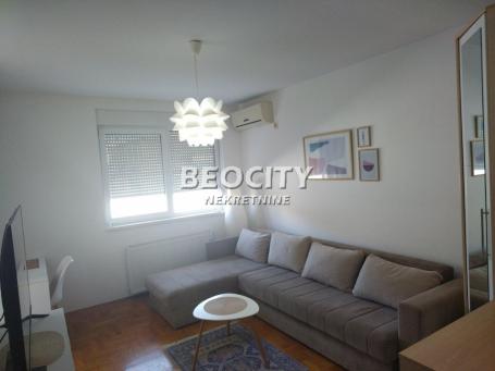 Novi Sad, Centar, Marka Miljanova, 1.0, 25m2, 95000EUR