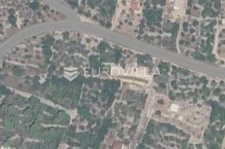 Šolta, Grohote, građevinsko zemljište površine 1007 m²