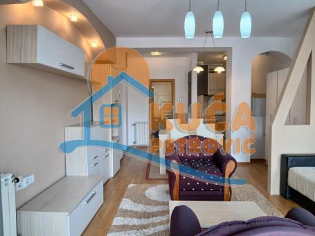 Izdaje se komforna garsonjera u blizini Doma Zdravlja, 38m2, cg
