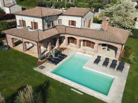 Poreč, okolica - rustikalna vila s bazenom u toskanskom stilu