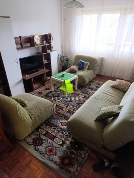 Komforan trosoban stan na Paliluli ID#8107