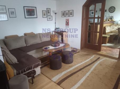 Porodična kuća u mirnom delu Sremska Kamenica 92m²