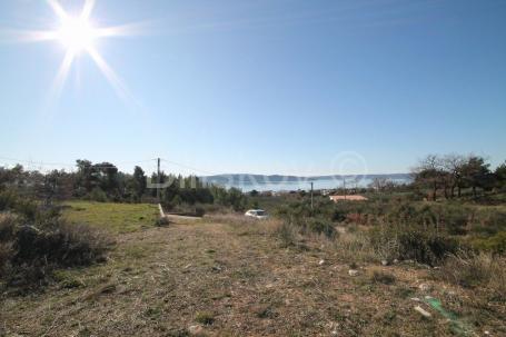Kaštel Sućurac, građevinsko 2684m2, prodaja