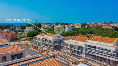 Umag! Luksuzna vila 100 m od mora!
