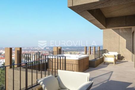 Istra, Umag, Green Tower Residence, trosoban apartman s terasom na 6. katu