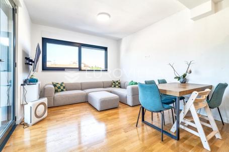 Zagreb, Sigečica, četverosoban penthouse 95 m²