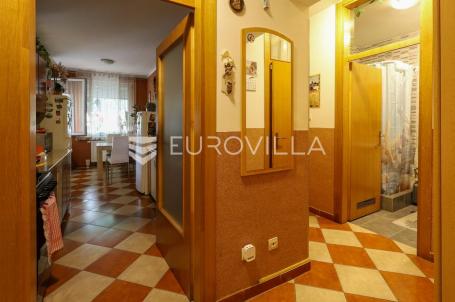 Slavonski Brod, Naselje Andrije Hebrang, dvosoban stan 73,90 m²