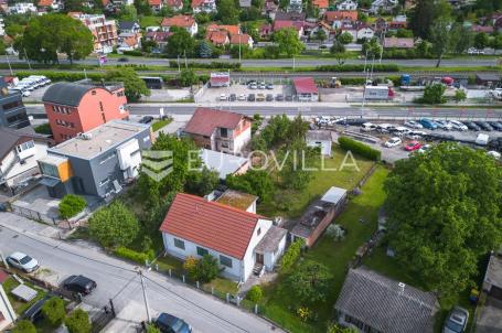 Zagreb, Samoborska cesta, obiteljska kuća na građevinskom zemljištu 868 m² unutar M1 i S namjene