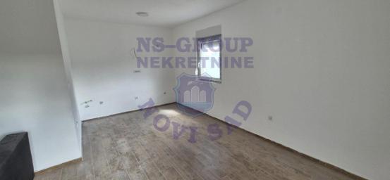 Četvorosoban stan na prodaju - Telep